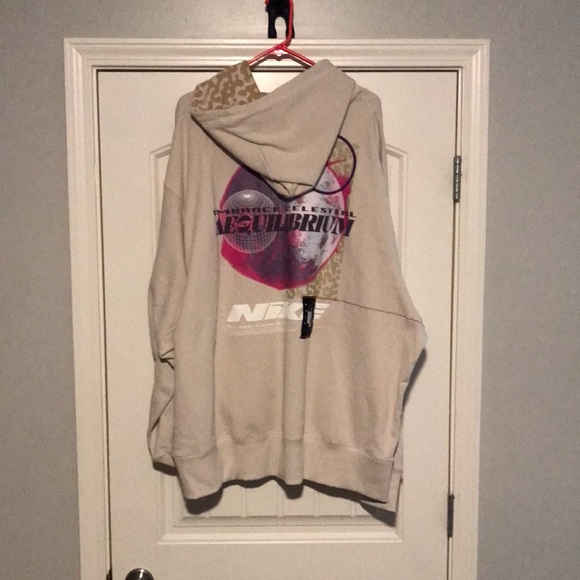 Nike Cosmic Pullover Hoodie NWOT - Picture 2 of 11